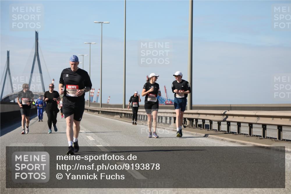 03.10.2025 - Köhlbrandbrückenlauf Yannick Fuchs http://msf.ph/oto/9193878 03.10.2025 12:17:54 Position 3 5136 meine-sportfotos.de