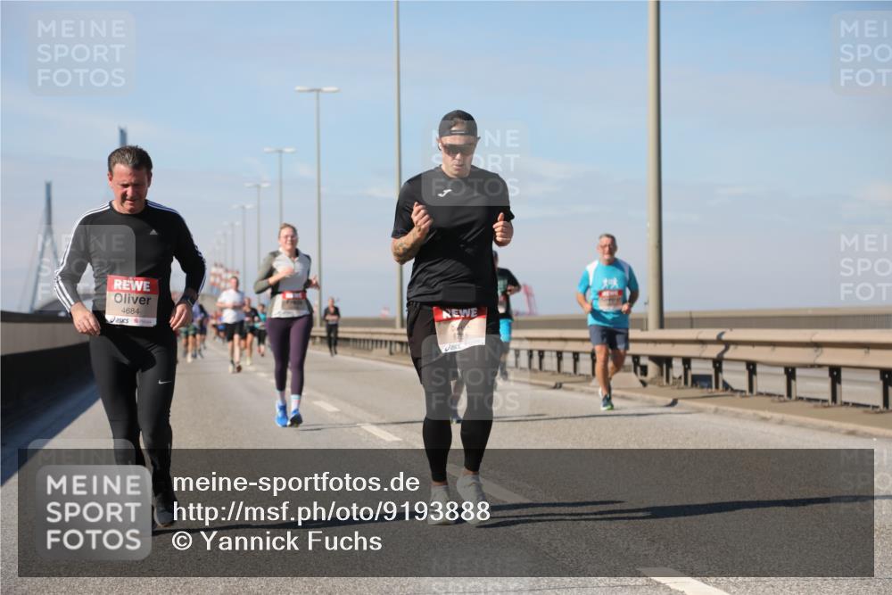03.10.2025 - Köhlbrandbrückenlauf Yannick Fuchs http://msf.ph/oto/9193888 03.10.2025 11:55:49 Position 3 4684 meine-sportfotos.de