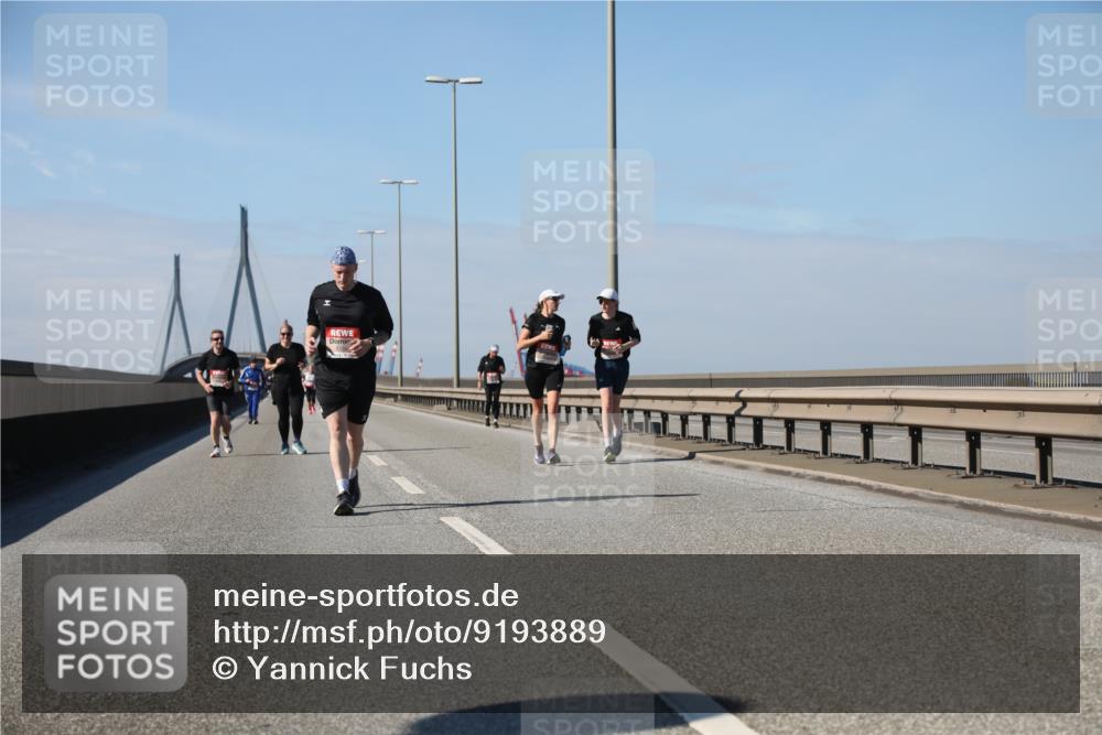 03.10.2025 - Köhlbrandbrückenlauf Yannick Fuchs http://msf.ph/oto/9193889 03.10.2025 12:17:55 Position 3  meine-sportfotos.de