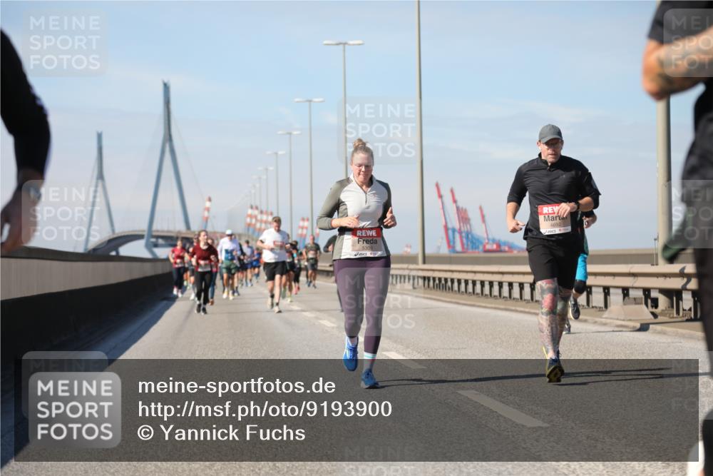 03.10.2025 - Köhlbrandbrückenlauf Yannick Fuchs http://msf.ph/oto/9193900 03.10.2025 11:55:50 Position 3 5309, 4692 meine-sportfotos.de