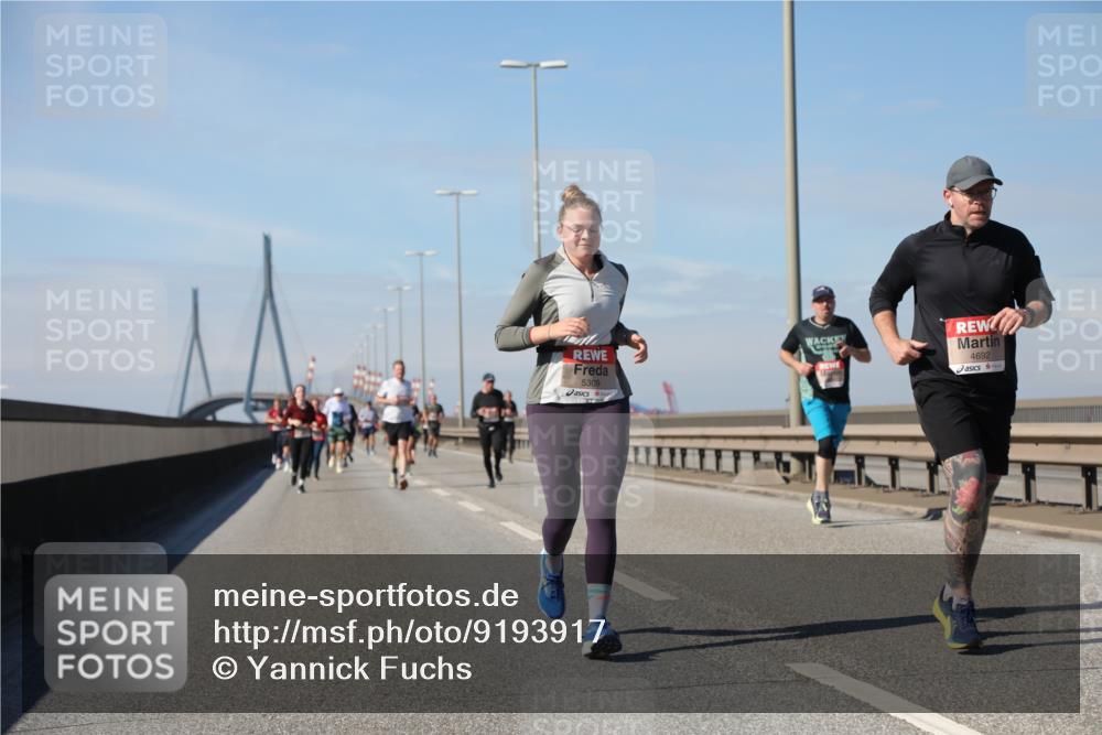 03.10.2025 - Köhlbrandbrückenlauf Yannick Fuchs http://msf.ph/oto/9193917 03.10.2025 11:55:53 Position 3 5309, 4692 meine-sportfotos.de