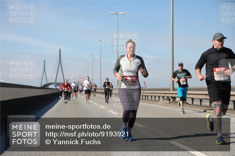 03.10.2025 - Köhlbrandbrückenlauf Yannick Fuchs http://msf.ph/oto/9193921 03.10.2025 11:55:53 Position 3 5309, 4692 meine-sportfotos.de