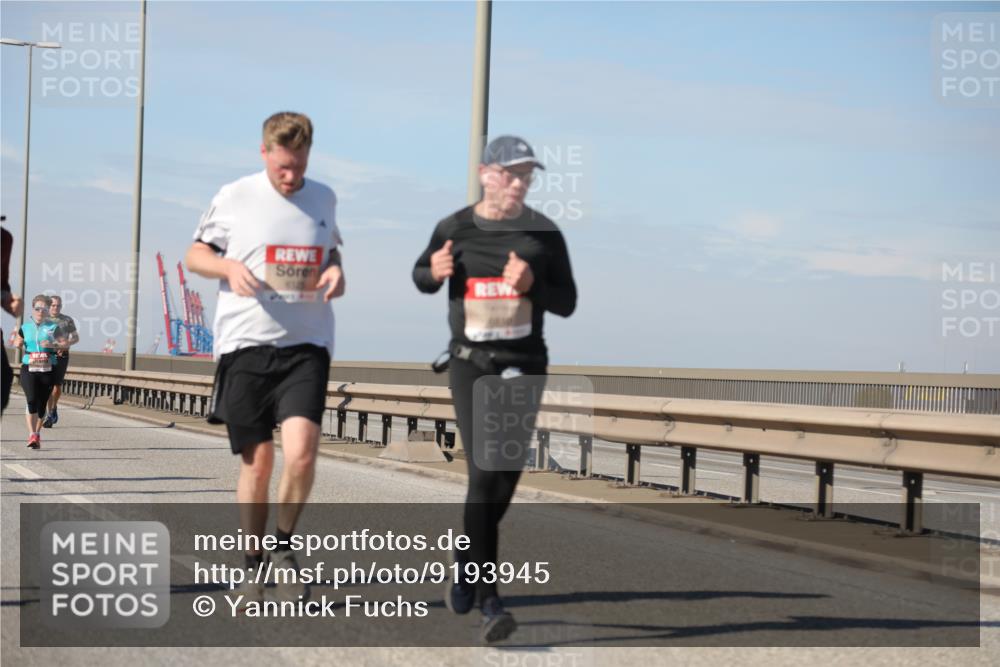 03.10.2025 - Köhlbrandbrückenlauf Yannick Fuchs http://msf.ph/oto/9193945 03.10.2025 11:56:00 Position 3  meine-sportfotos.de