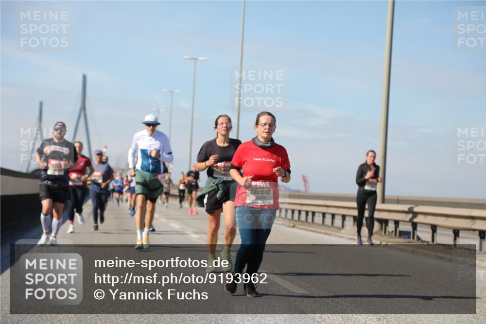 03.10.2025 - Köhlbrandbrückenlauf Yannick Fuchs http://msf.ph/oto/9193962 03.10.2025 11:56:03 Position 3 4869 meine-sportfotos.de