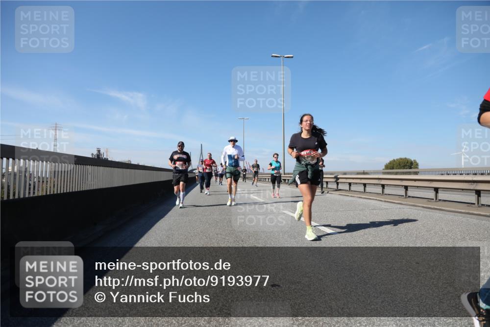 03.10.2025 - Köhlbrandbrückenlauf Yannick Fuchs http://msf.ph/oto/9193977 03.10.2025 11:56:06 Position 3  meine-sportfotos.de