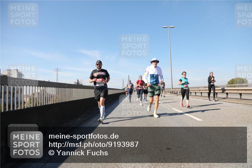 03.10.2025 - Köhlbrandbrückenlauf Yannick Fuchs http://msf.ph/oto/9193987 03.10.2025 11:56:07 Position 3  meine-sportfotos.de