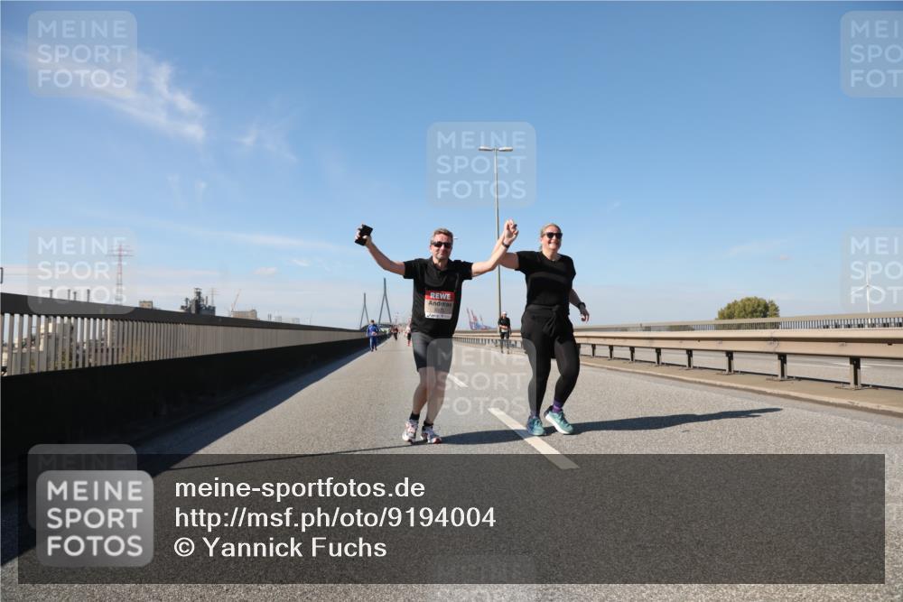 03.10.2025 - Köhlbrandbrückenlauf Yannick Fuchs http://msf.ph/oto/9194004 03.10.2025 12:18:04 Position 3  meine-sportfotos.de