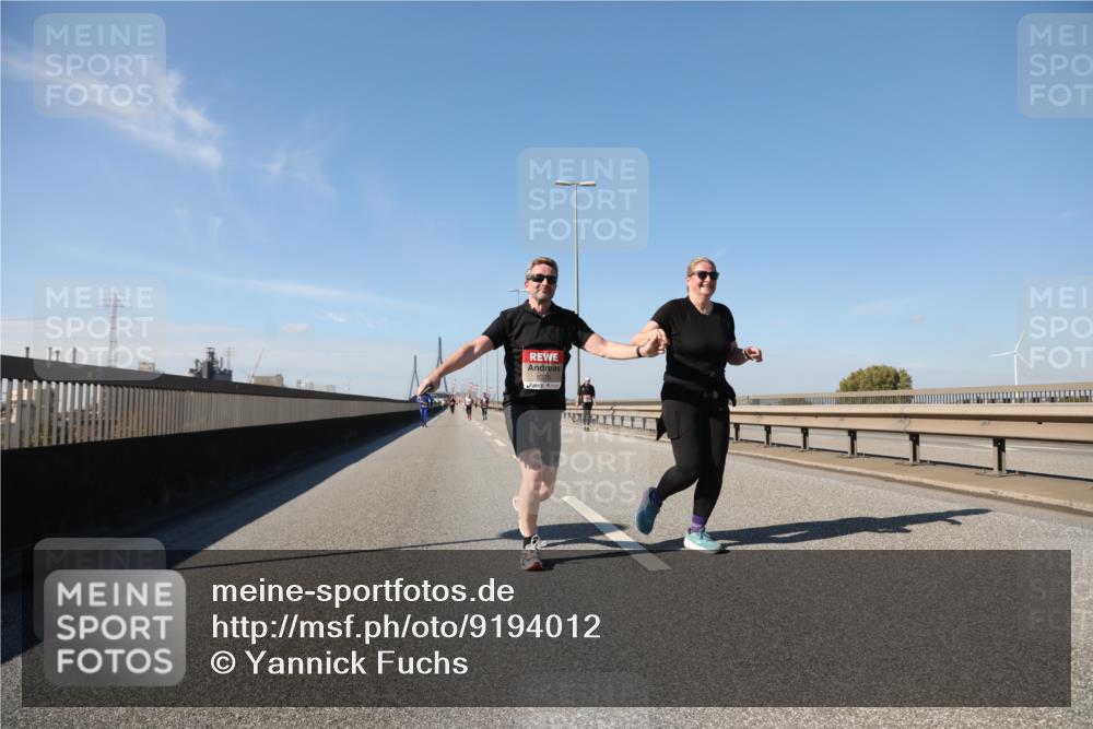 03.10.2025 - Köhlbrandbrückenlauf Yannick Fuchs http://msf.ph/oto/9194012 03.10.2025 12:18:04 Position 3  meine-sportfotos.de