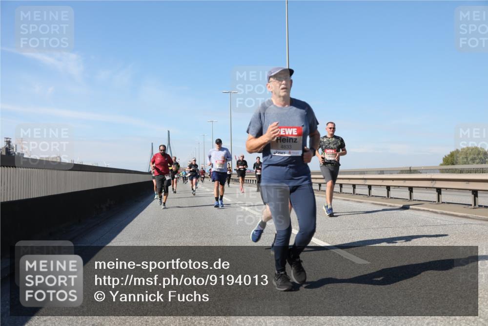 03.10.2025 - Köhlbrandbrückenlauf Yannick Fuchs http://msf.ph/oto/9194013 03.10.2025 11:56:10 Position 3 4833 meine-sportfotos.de