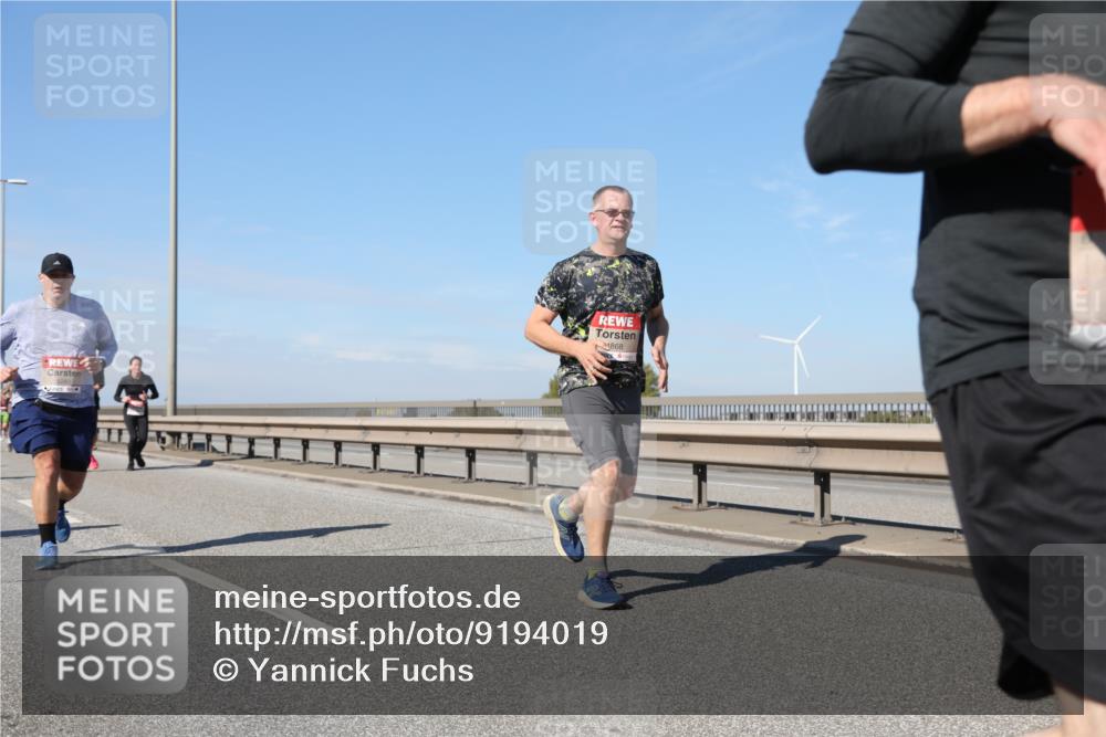 03.10.2025 - Köhlbrandbrückenlauf Yannick Fuchs http://msf.ph/oto/9194019 03.10.2025 11:56:12 Position 3 868 meine-sportfotos.de