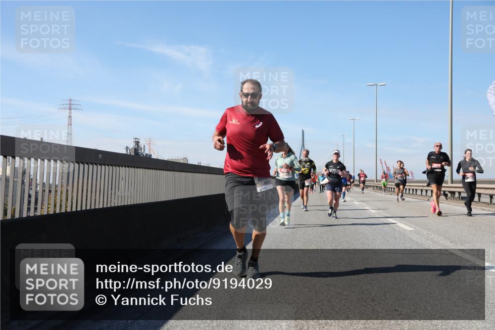 03.10.2025 - Köhlbrandbrückenlauf Yannick Fuchs http://msf.ph/oto/9194029 03.10.2025 11:56:13 Position 3 4437 meine-sportfotos.de