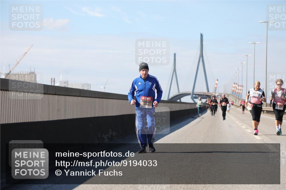 03.10.2025 - Köhlbrandbrückenlauf Yannick Fuchs http://msf.ph/oto/9194033 03.10.2025 12:18:13 Position 3 5748 meine-sportfotos.de