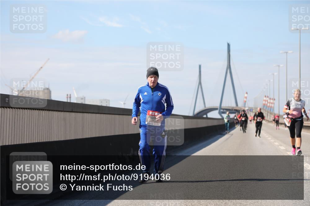03.10.2025 - Köhlbrandbrückenlauf Yannick Fuchs http://msf.ph/oto/9194036 03.10.2025 12:18:14 Position 3 5748 meine-sportfotos.de