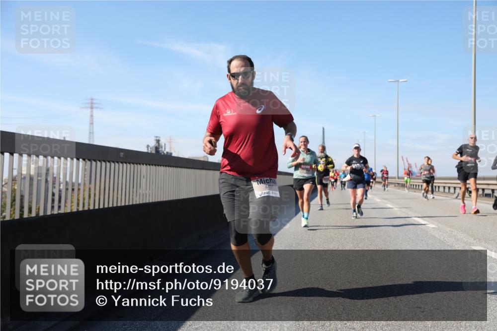 03.10.2025 - Köhlbrandbrückenlauf Yannick Fuchs http://msf.ph/oto/9194037 03.10.2025 11:56:13 Position 3 4437 meine-sportfotos.de