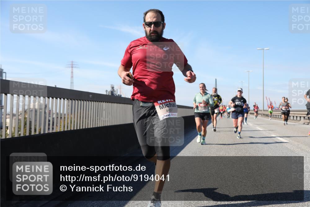 03.10.2025 - Köhlbrandbrückenlauf Yannick Fuchs http://msf.ph/oto/9194041 03.10.2025 11:56:13 Position 3 4437 meine-sportfotos.de