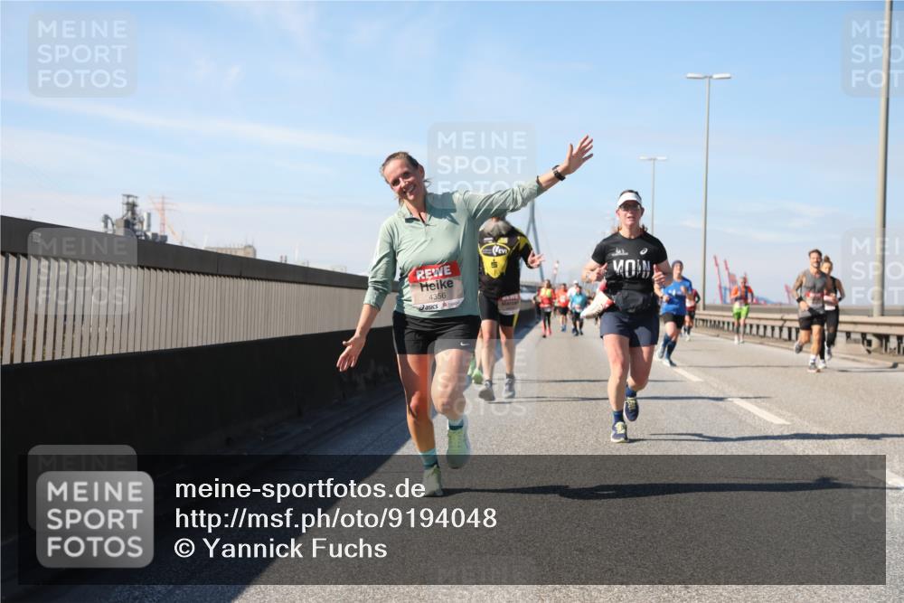 03.10.2025 - Köhlbrandbrückenlauf Yannick Fuchs http://msf.ph/oto/9194048 03.10.2025 11:56:14 Position 3 4356 meine-sportfotos.de