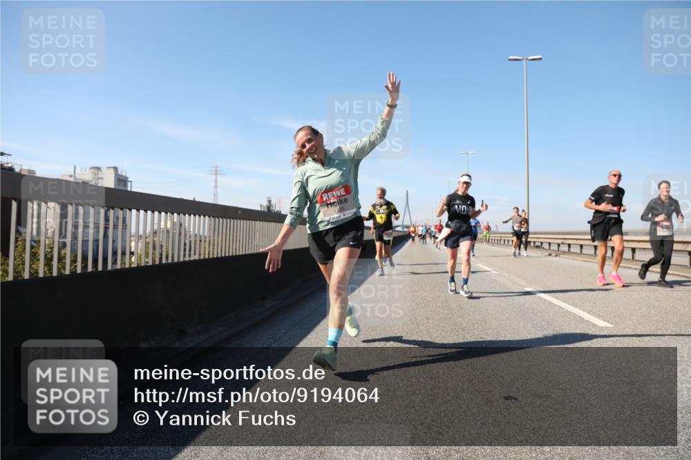03.10.2025 - Köhlbrandbrückenlauf Yannick Fuchs http://msf.ph/oto/9194064 03.10.2025 11:56:15 Position 3  meine-sportfotos.de