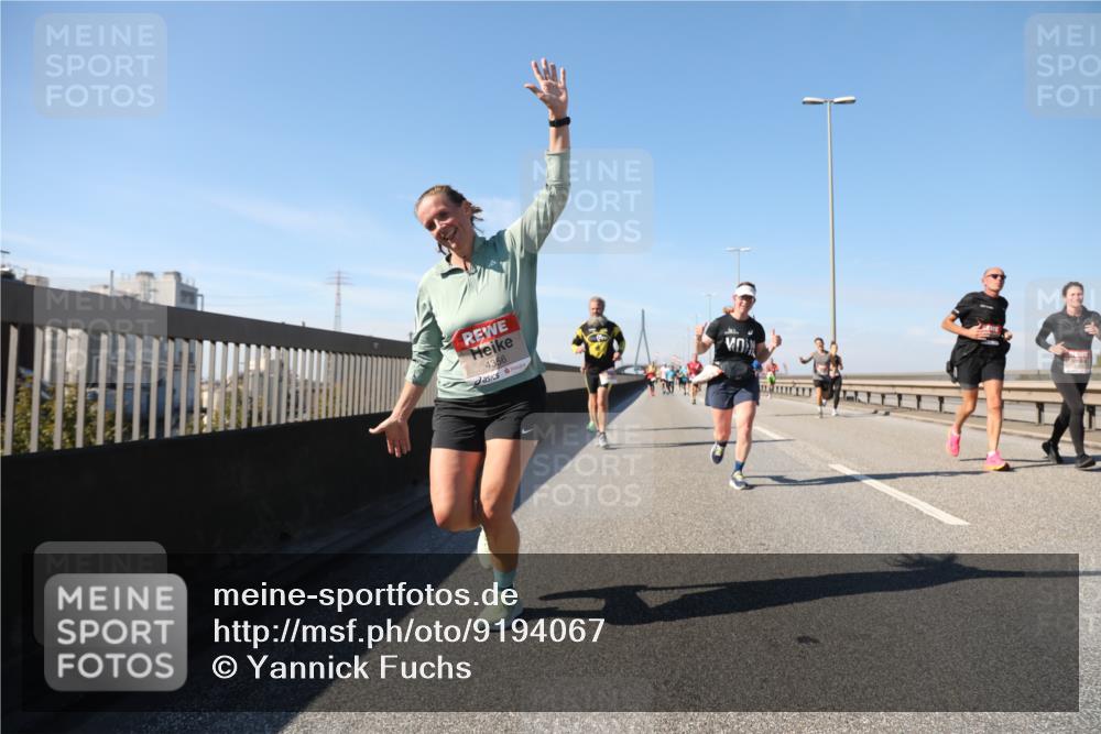 03.10.2025 - Köhlbrandbrückenlauf Yannick Fuchs http://msf.ph/oto/9194067 03.10.2025 11:56:15 Position 3 4356 meine-sportfotos.de