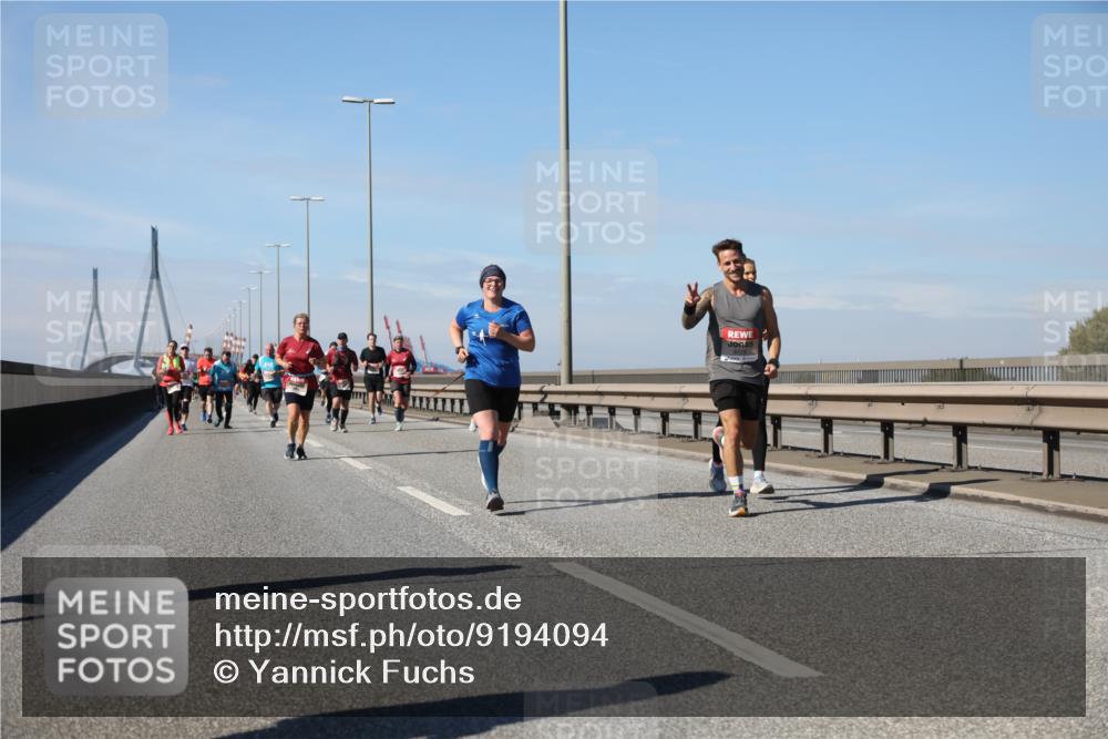 03.10.2025 - Köhlbrandbrückenlauf Yannick Fuchs http://msf.ph/oto/9194094 03.10.2025 11:56:17 Position 3  meine-sportfotos.de