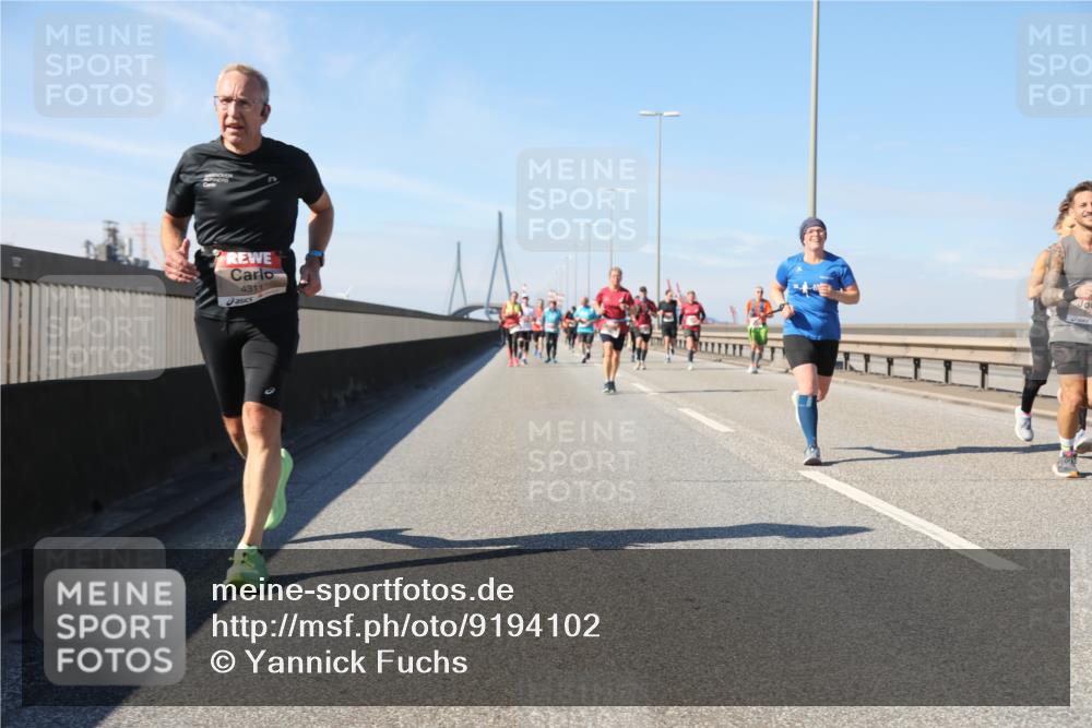 03.10.2025 - Köhlbrandbrückenlauf Yannick Fuchs http://msf.ph/oto/9194102 03.10.2025 11:56:18 Position 3 4311 meine-sportfotos.de