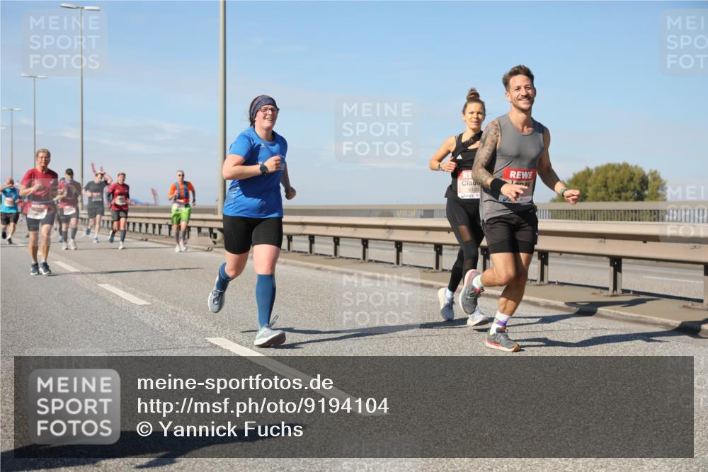 03.10.2025 - Köhlbrandbrückenlauf Yannick Fuchs http://msf.ph/oto/9194104 03.10.2025 11:56:19 Position 3 6128 meine-sportfotos.de