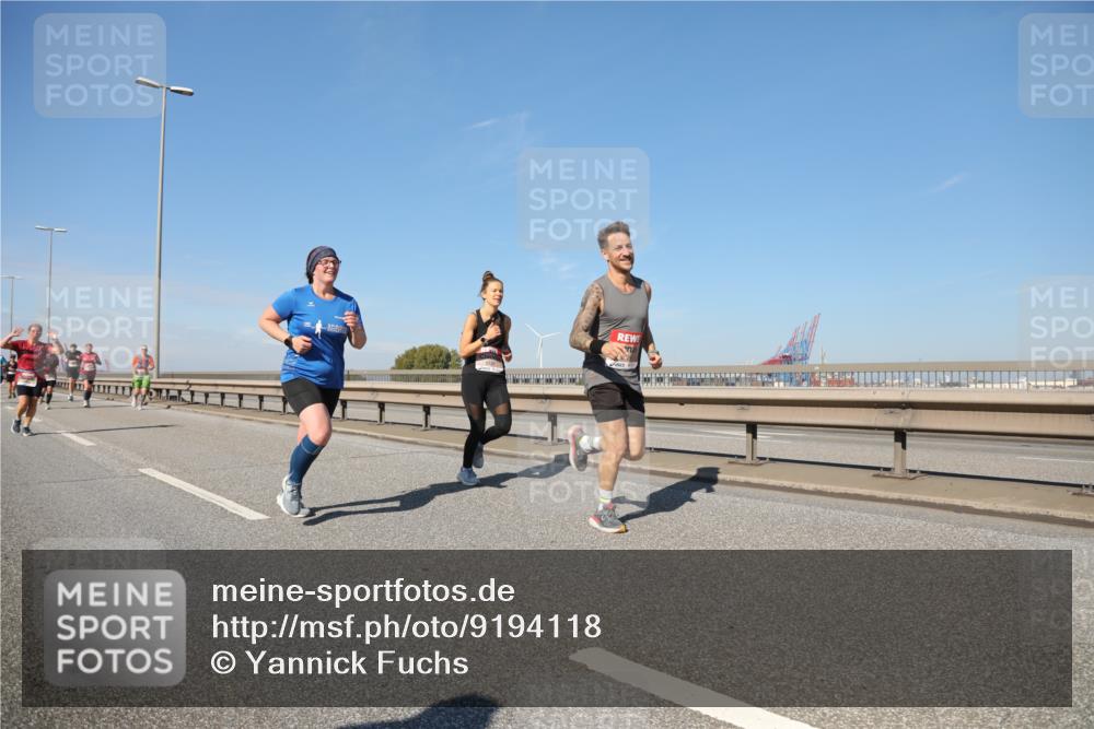 03.10.2025 - Köhlbrandbrückenlauf Yannick Fuchs http://msf.ph/oto/9194118 03.10.2025 11:56:19 Position 3  meine-sportfotos.de