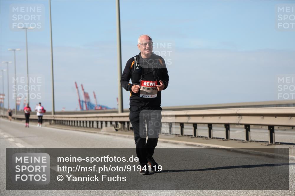 03.10.2025 - Köhlbrandbrückenlauf Yannick Fuchs http://msf.ph/oto/9194119 03.10.2025 12:18:30 Position 3 5759 meine-sportfotos.de