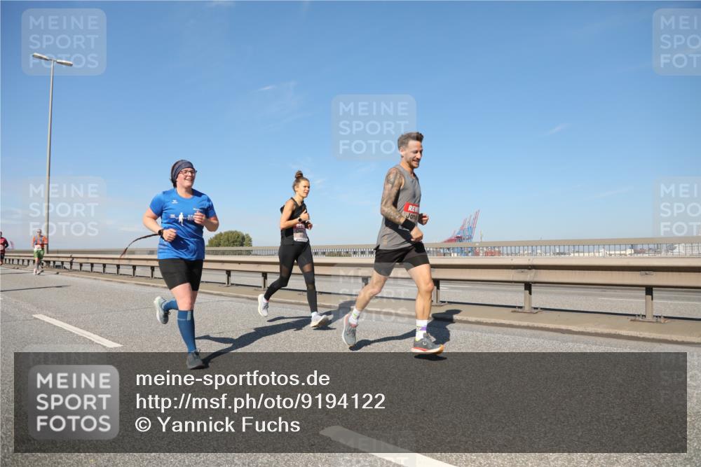 03.10.2025 - Köhlbrandbrückenlauf Yannick Fuchs http://msf.ph/oto/9194122 03.10.2025 11:56:20 Position 3  meine-sportfotos.de