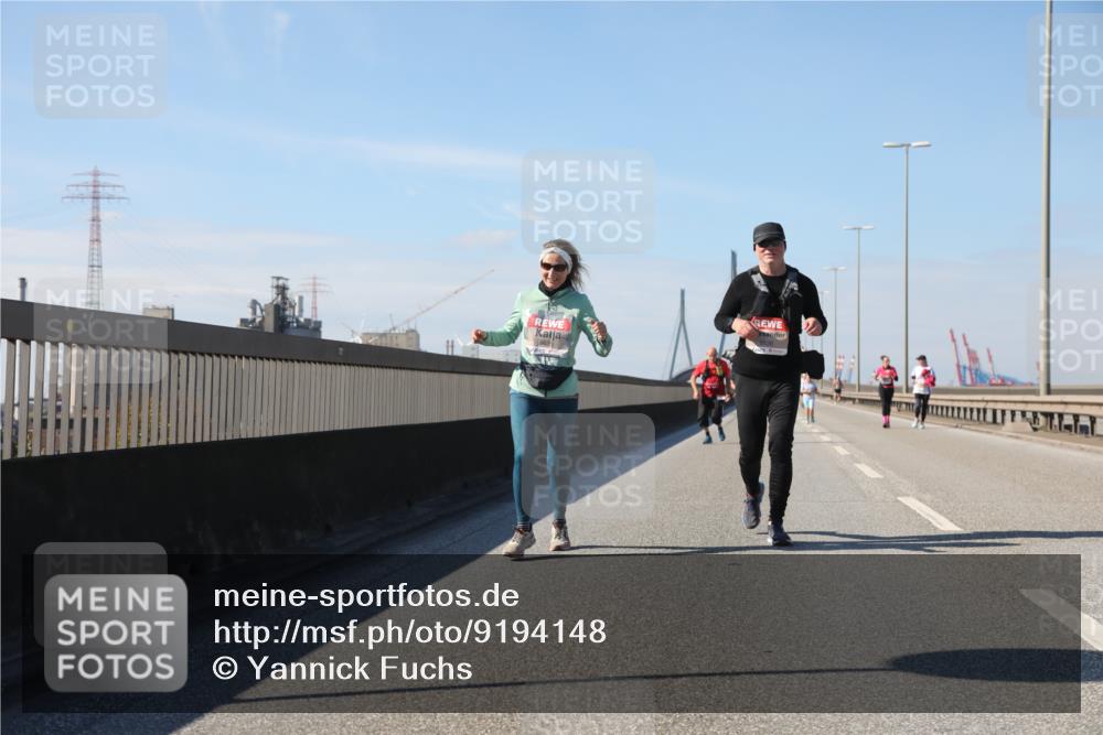 03.10.2025 - Köhlbrandbrückenlauf Yannick Fuchs http://msf.ph/oto/9194148 03.10.2025 12:18:39 Position 3  meine-sportfotos.de