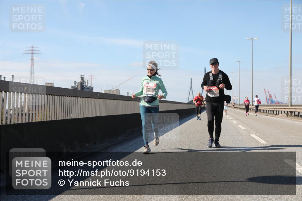 03.10.2025 - Köhlbrandbrückenlauf Yannick Fuchs http://msf.ph/oto/9194153 03.10.2025 12:18:39 Position 3  meine-sportfotos.de