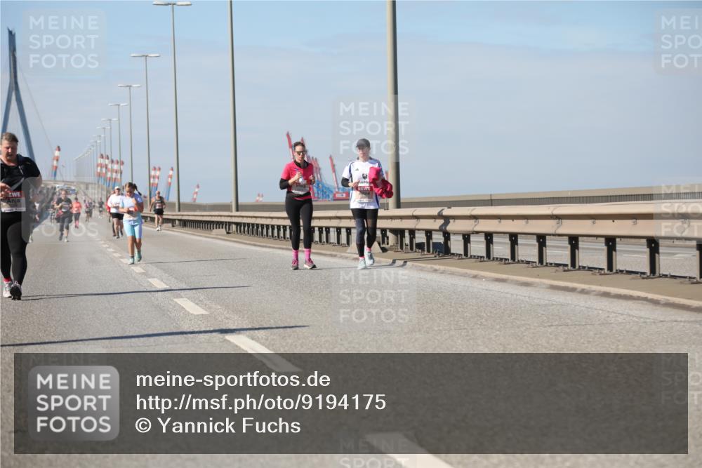 03.10.2025 - Köhlbrandbrückenlauf Yannick Fuchs http://msf.ph/oto/9194175 03.10.2025 12:18:45 Position 3  meine-sportfotos.de