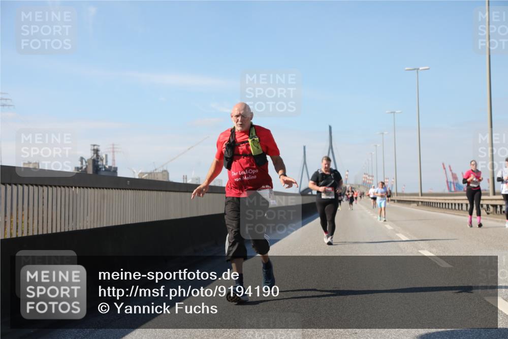 03.10.2025 - Köhlbrandbrückenlauf Yannick Fuchs http://msf.ph/oto/9194190 03.10.2025 12:18:47 Position 3  meine-sportfotos.de