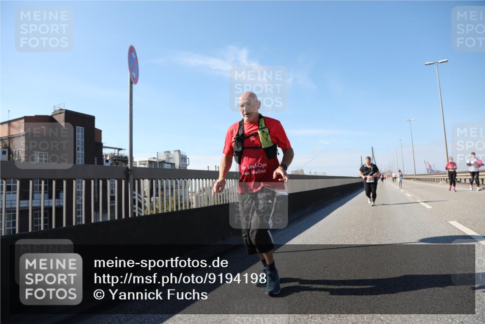 03.10.2025 - Köhlbrandbrückenlauf Yannick Fuchs http://msf.ph/oto/9194198 03.10.2025 12:18:49 Position 3  meine-sportfotos.de