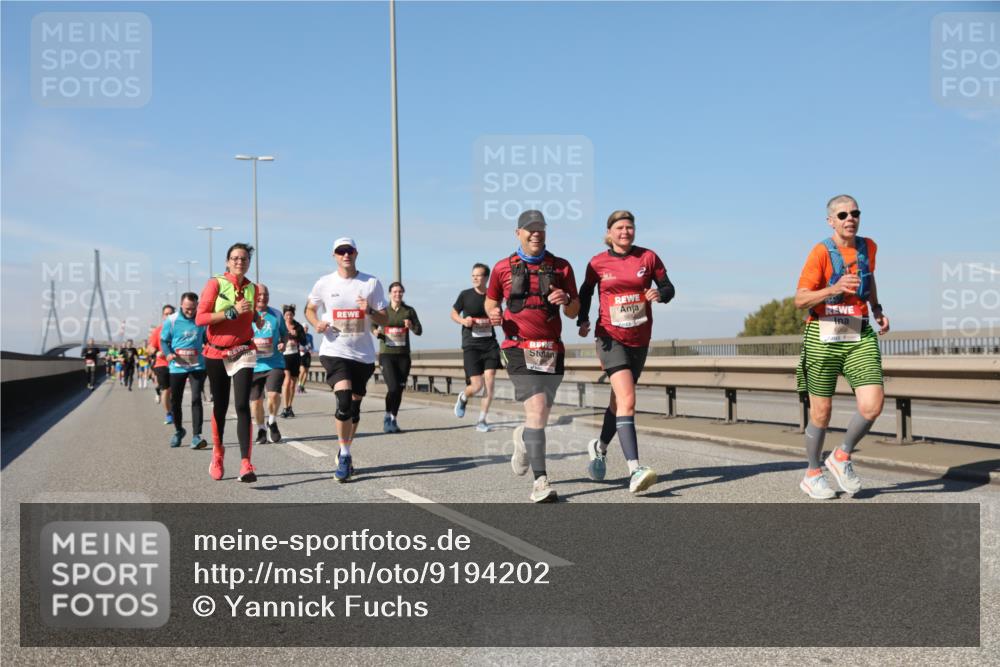 03.10.2025 - Köhlbrandbrückenlauf Yannick Fuchs http://msf.ph/oto/9194202 03.10.2025 11:56:25 Position 3 6069 meine-sportfotos.de