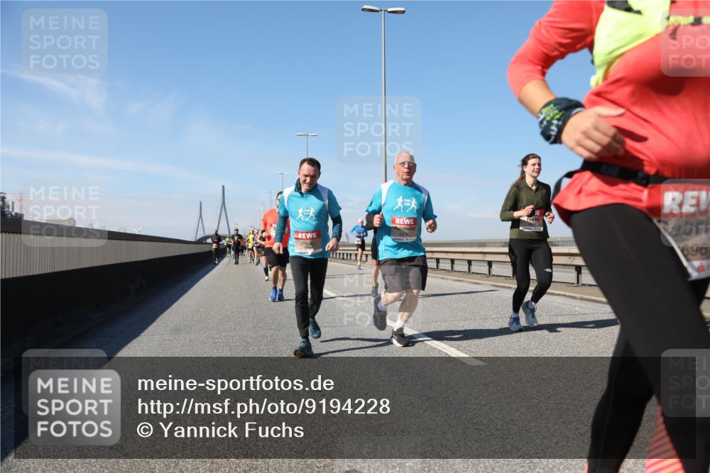 03.10.2025 - Köhlbrandbrückenlauf Yannick Fuchs http://msf.ph/oto/9194228 03.10.2025 11:56:27 Position 3 5771, 696 meine-sportfotos.de