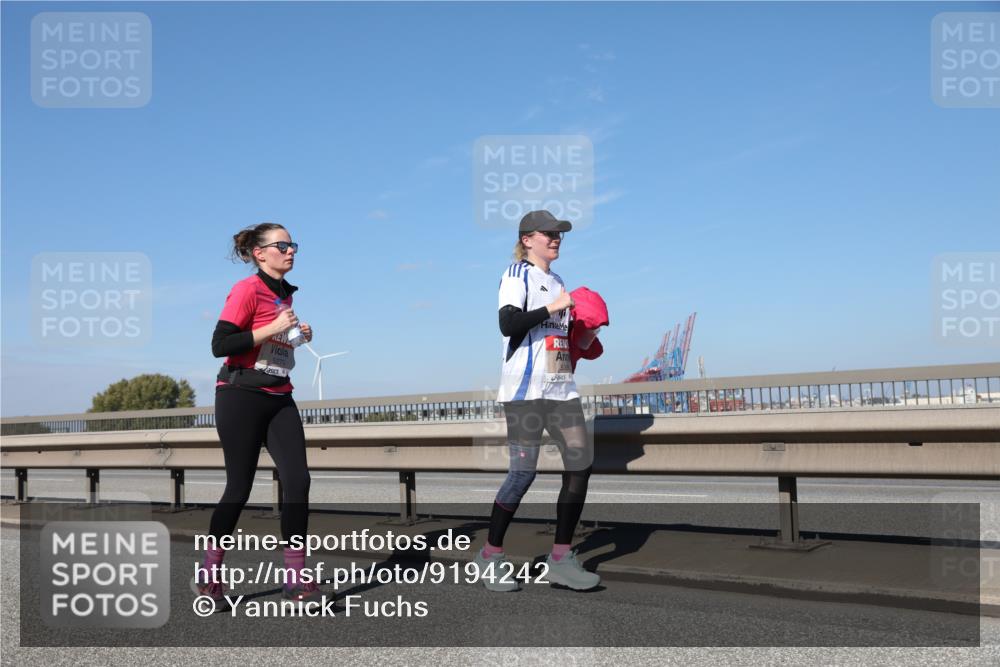 03.10.2025 - Köhlbrandbrückenlauf Yannick Fuchs http://msf.ph/oto/9194242 03.10.2025 12:18:55 Position 3 5275 meine-sportfotos.de