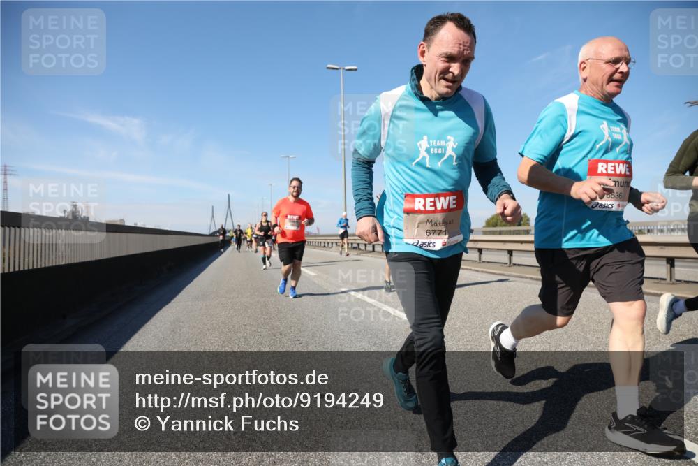 03.10.2025 - Köhlbrandbrückenlauf Yannick Fuchs http://msf.ph/oto/9194249 03.10.2025 11:56:28 Position 3 0536, 6771 meine-sportfotos.de