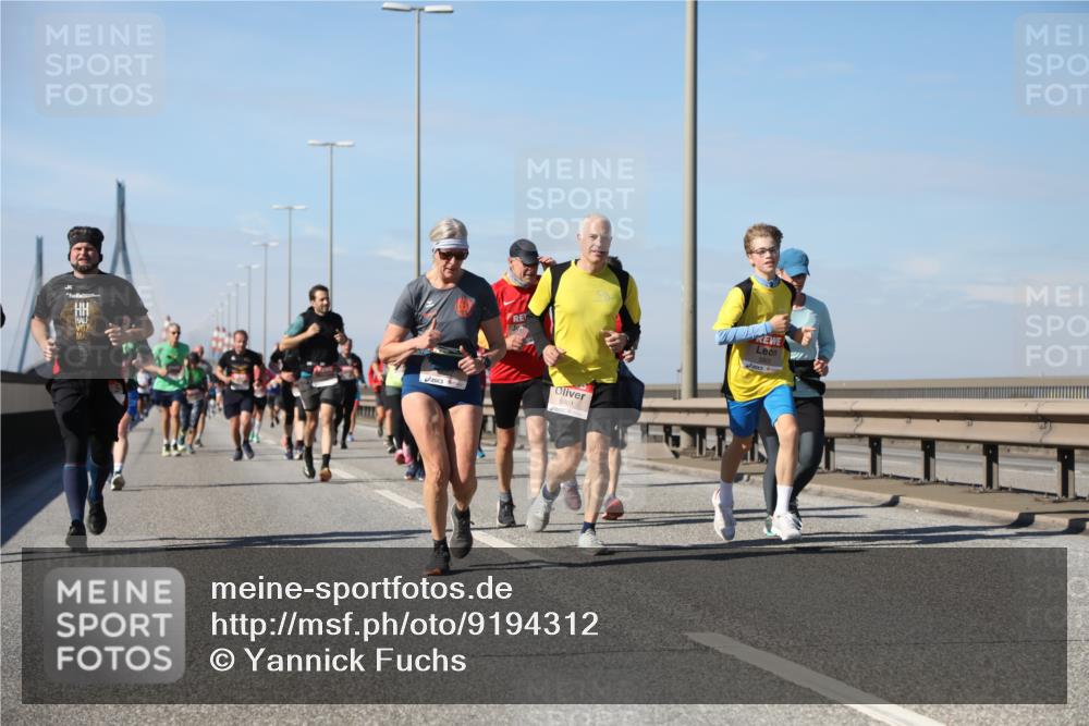 03.10.2025 - Köhlbrandbrückenlauf Yannick Fuchs http://msf.ph/oto/9194312 03.10.2025 11:56:35 Position 3 5801 meine-sportfotos.de