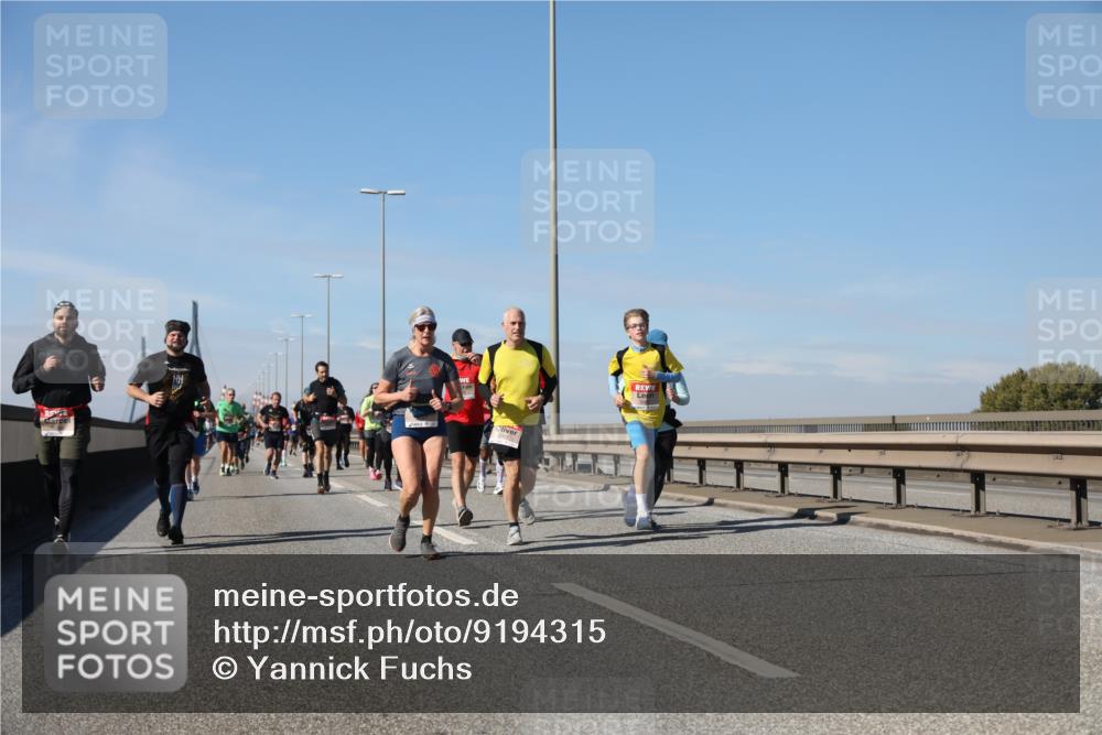 03.10.2025 - Köhlbrandbrückenlauf Yannick Fuchs http://msf.ph/oto/9194315 03.10.2025 11:56:35 Position 3  meine-sportfotos.de