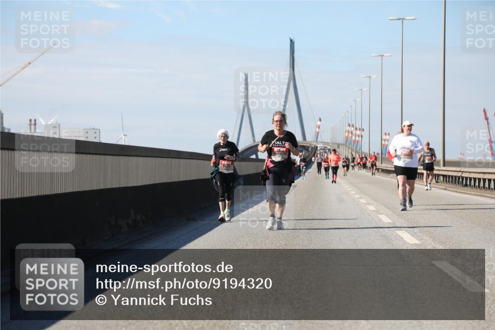 03.10.2025 - Köhlbrandbrückenlauf Yannick Fuchs http://msf.ph/oto/9194320 03.10.2025 12:19:03 Position 3  meine-sportfotos.de