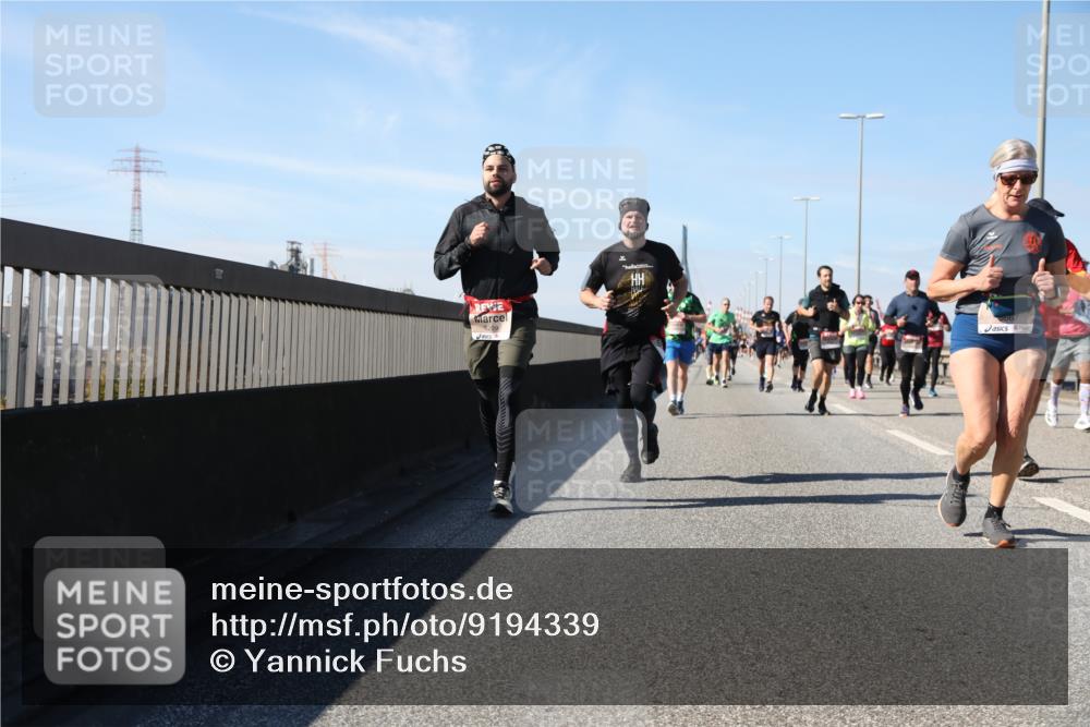 03.10.2025 - Köhlbrandbrückenlauf Yannick Fuchs http://msf.ph/oto/9194339 03.10.2025 11:56:36 Position 3 667 meine-sportfotos.de