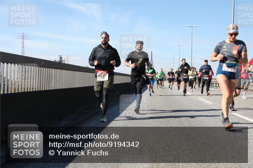 03.10.2025 - Köhlbrandbrückenlauf Yannick Fuchs http://msf.ph/oto/9194342 03.10.2025 11:56:37 Position 3  meine-sportfotos.de
