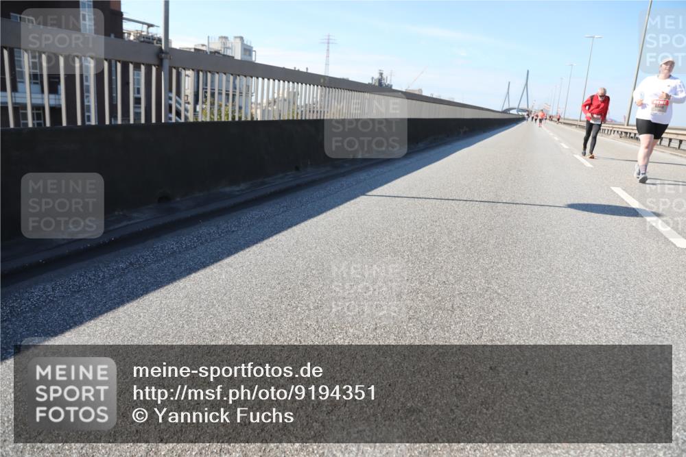 03.10.2025 - Köhlbrandbrückenlauf Yannick Fuchs http://msf.ph/oto/9194351 03.10.2025 12:19:12 Position 3  meine-sportfotos.de