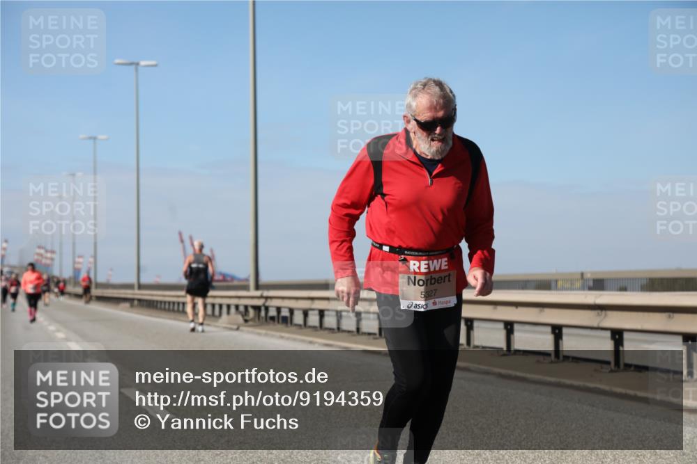 03.10.2025 - Köhlbrandbrückenlauf Yannick Fuchs http://msf.ph/oto/9194359 03.10.2025 12:19:15 Position 3 5327 meine-sportfotos.de