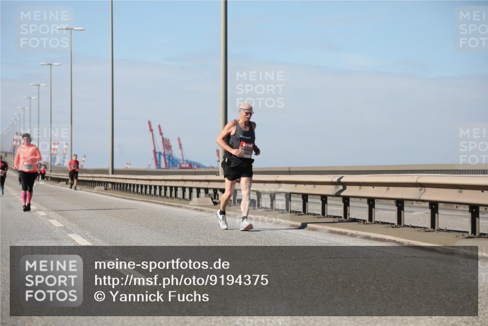 03.10.2025 - Köhlbrandbrückenlauf Yannick Fuchs http://msf.ph/oto/9194375 03.10.2025 12:19:20 Position 3  meine-sportfotos.de