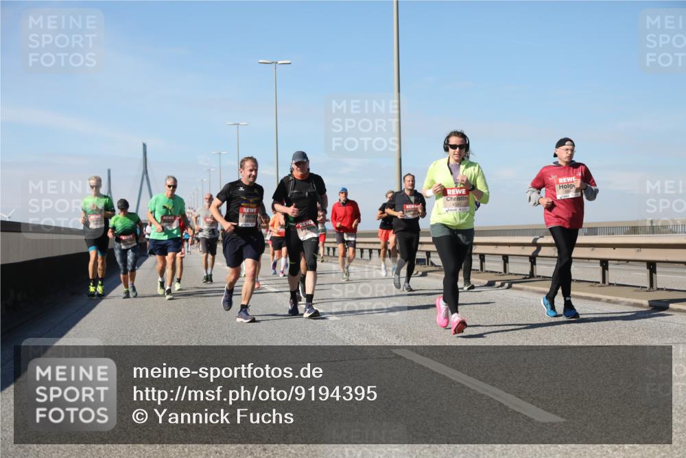 03.10.2025 - Köhlbrandbrückenlauf Yannick Fuchs http://msf.ph/oto/9194395 03.10.2025 11:56:41 Position 3 4551 meine-sportfotos.de