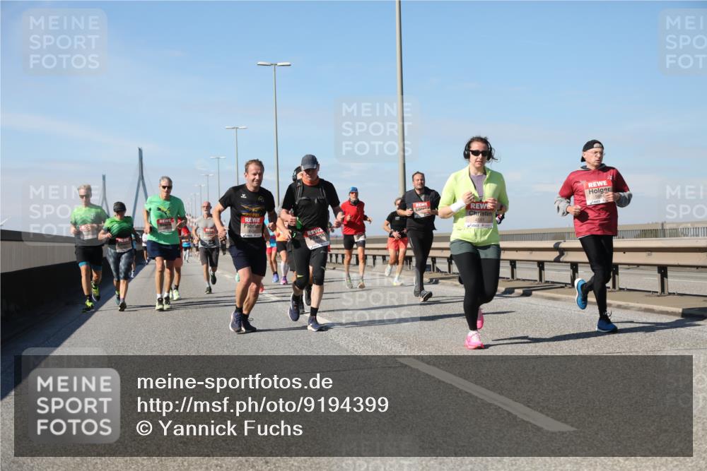 03.10.2025 - Köhlbrandbrückenlauf Yannick Fuchs http://msf.ph/oto/9194399 03.10.2025 11:56:41 Position 3 4551 meine-sportfotos.de