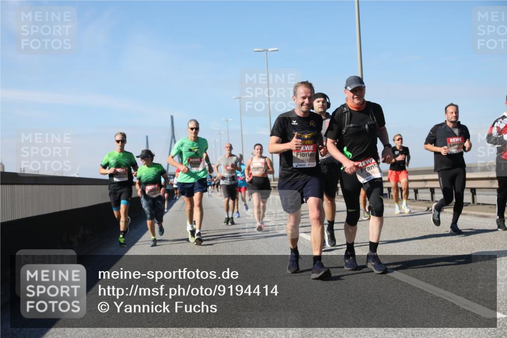 03.10.2025 - Köhlbrandbrückenlauf Yannick Fuchs http://msf.ph/oto/9194414 03.10.2025 11:56:43 Position 3 4431 meine-sportfotos.de