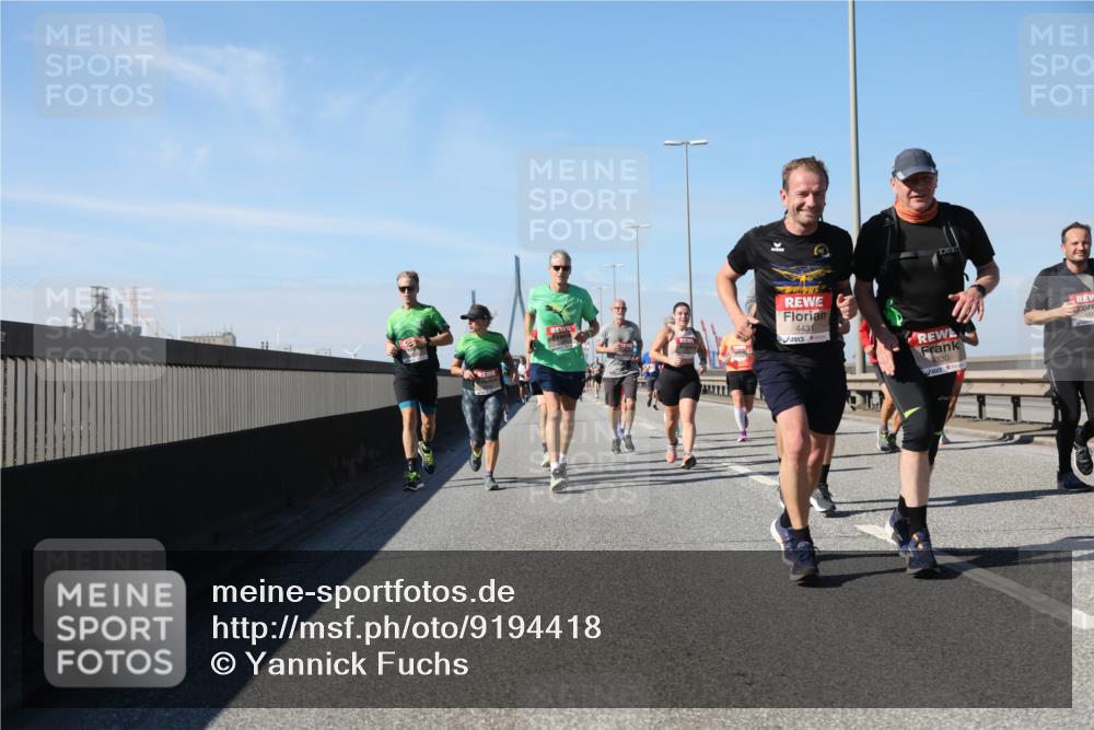 03.10.2025 - Köhlbrandbrückenlauf Yannick Fuchs http://msf.ph/oto/9194418 03.10.2025 11:56:43 Position 3 4431, 330 meine-sportfotos.de