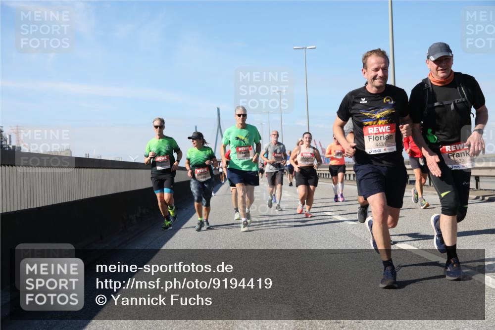 03.10.2025 - Köhlbrandbrückenlauf Yannick Fuchs http://msf.ph/oto/9194419 03.10.2025 11:56:43 Position 3 4431, 4330 meine-sportfotos.de